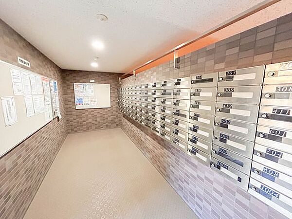 【集合ポスト】しっかりと管理されていることがわかる集合ポストです。
