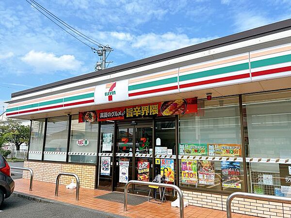 セブンイレブン藤枝青木2丁目店様まで約400ｍ。 350m
