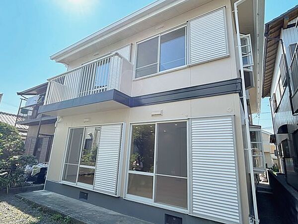 【外観】南側からの写真です。外壁塗装を行いました。