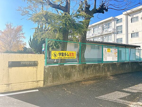 【小学校】清水不二見小学校まで350ｍ。