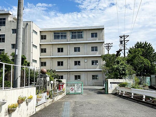 静岡市立西奈中学校まで約1510m（徒歩19分）。