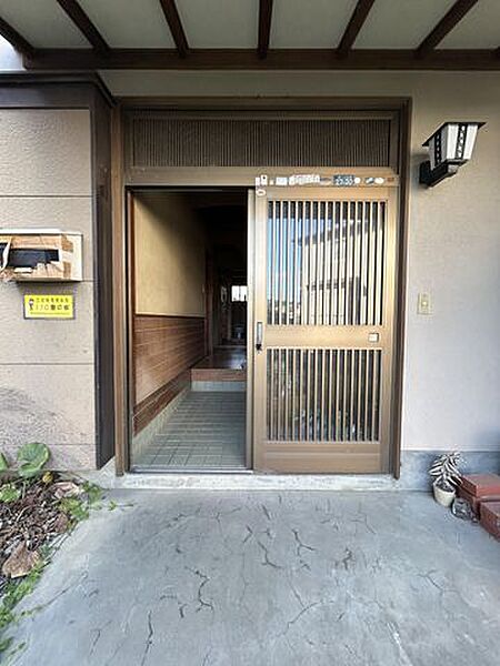 玄関