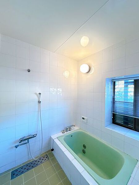【母屋浴室】