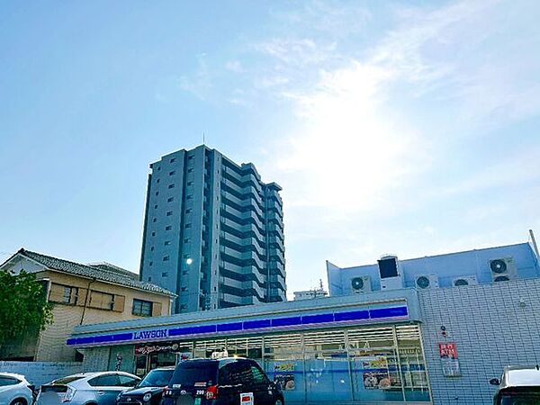 ローソン浜松元目町店まで徒歩2分。（100m）