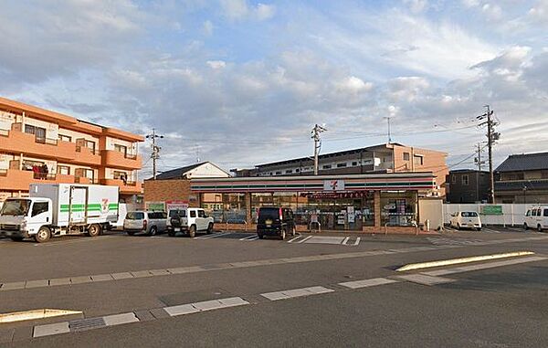 セブンイレブン浜松笠井町店 徒歩8分。 600m