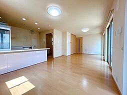 高浜市湯山町3丁目　戸建て 3LDKのリビング/ダイニング