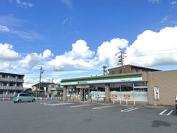 【周辺】ファミリーマート東海荒尾インター東店様600ｍ（徒歩8分）スーパーで買い忘れたものがあっても、いつでも買い出しに行ける距離で便利です。 550m