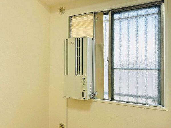 窓用エアコン