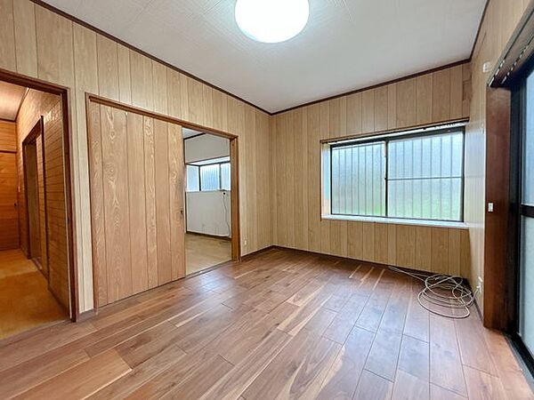 【リフォーム中】リビング別アングルです。