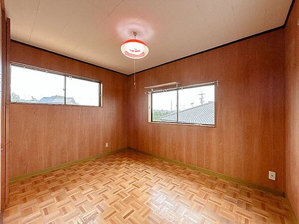 【リフォーム中】2階6畳洋室です。