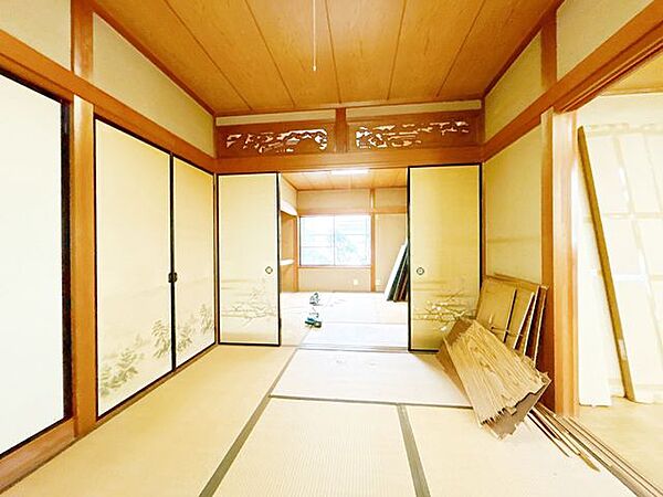 【リフォーム中】現状和室ですが、リフォーム後、リビングの一部になる予定です。