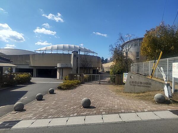 土岐市立泉小学校まで徒歩約20分（約1.5ｋｍ）です。 1500m