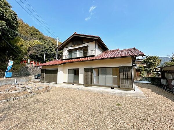【リフォーム済】外観です。外壁塗装を行いました。