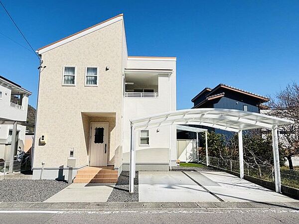 外観です。洋風な雰囲気がお好きな方におすすめです。