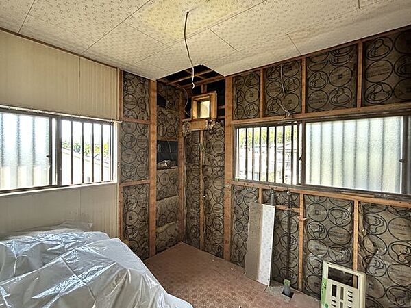 【リフォーム中】ダイニングです。リフォーム後、LDKの一部になります。