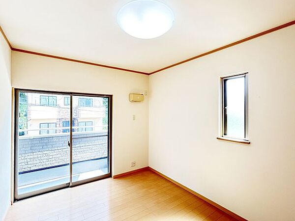2階南西洋室です。
