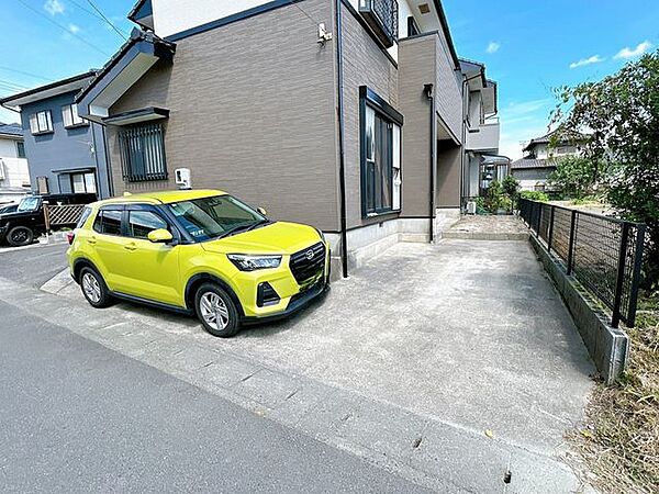 駐車場です。2台駐車可能です。