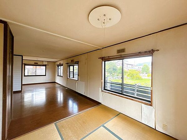 【リフォーム中】リビングです。居室をつなげて約23帖のLDKに変更します。