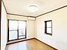子供部屋：2階北東側洋室です。