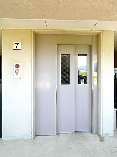 【エレベーター】本マンションには1基エレベーターがございます。