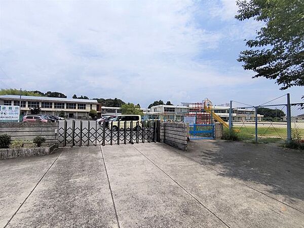 【周辺写真】小学校　一志西小学校まで徒歩約7分（約500ｍ）