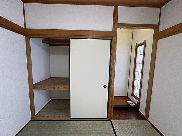 収納付きの和室です。