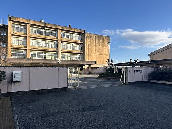 【周辺写真】橋北中学校まで徒歩約5分（約400ｍ）