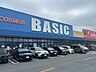 周辺：セブンイレブン津市栄町4丁目店 【周辺写真】フレッシュマーケットベーシック島崎店まで徒歩約8分（約600ｍ） 700m