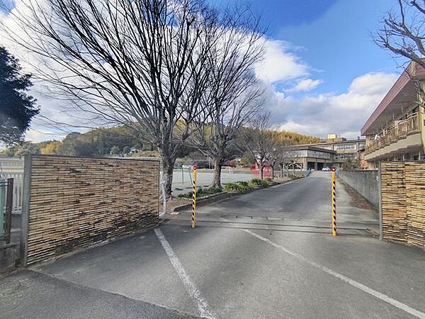片田小学校 1400m