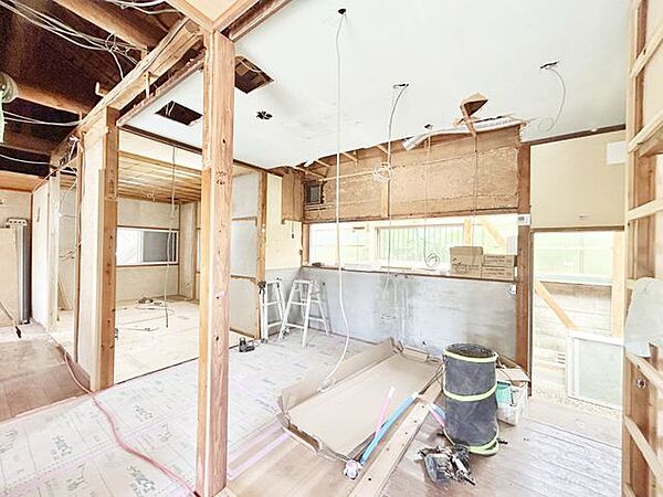 【リフォーム中】LDKは南側和室とつなげて、LDK約14帖にリフォーム予定です。
