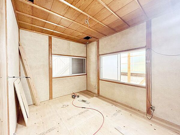 【リフォーム中】和室北側6帖を洋室6帖にリフォーム予定です。