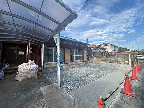 【リフォーム中】庭　駐車場拡張しました。