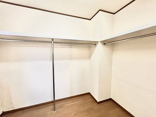 【9/10まで現況販売中】1階洋室収納