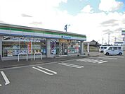 城東 ファミリーマート伊賀一之宮インター店1.4ｋｍです。 3800m
