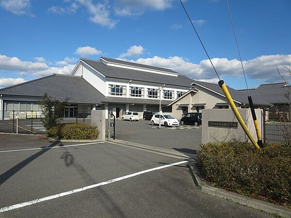 【小学校】伊賀市立大山田小学校まで約3900ｍ徒歩約48分。
