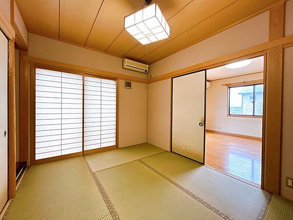 【リフォーム前】1階和室別角度写真です。
