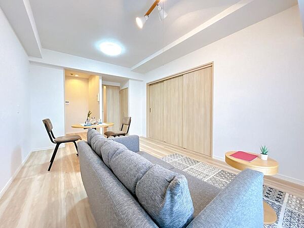 apartment 富山県富山市萩原５５２‐１　アクアマリーン１階