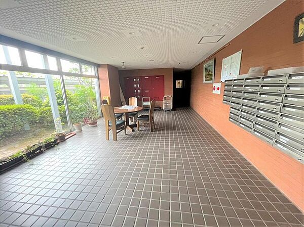 apartment 富山県富山市萩原５５２‐１　アクアマリーン１階