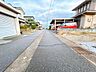 外観：前面道路です。融雪付きです。