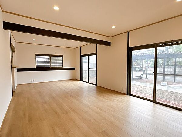 価格には消費税、リフォーム費用を含みます。自社物件につき随時ご案内可能。内覧希望の方はお電話ください。