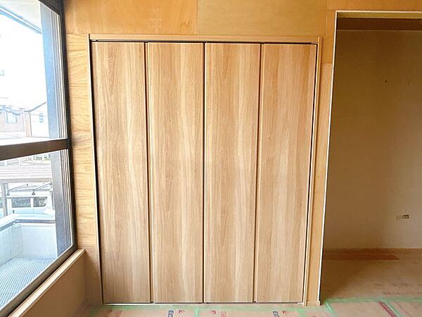 【リフォーム済】新品のクローゼットが各居室設置してあります。