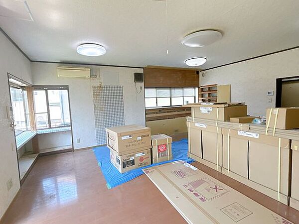 リフォーム中です。キッチンは新品に変更します。