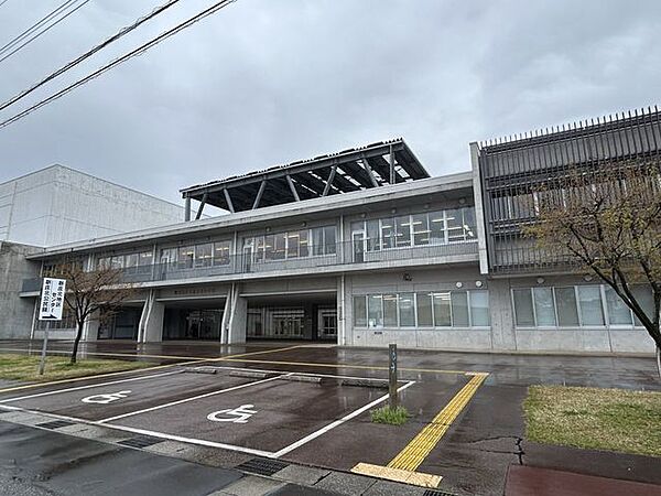 富山市立新庄北小学校まで約1200ｍ