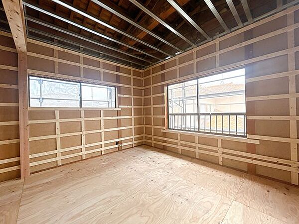 【リフォーム中】こちらの2階の和室は大壁仕上げの洋室に変更します。