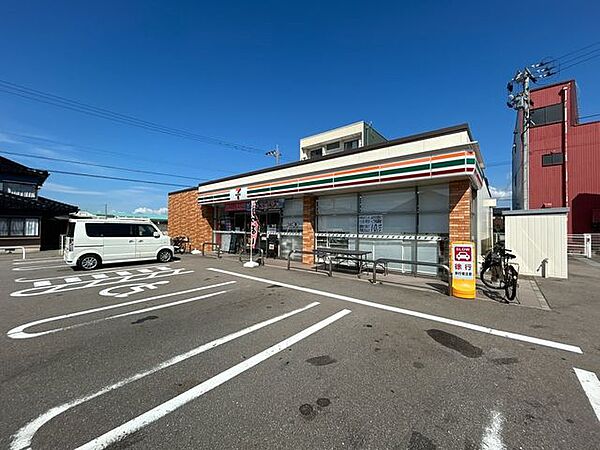 森本ターミナルビル協組 セブンイレブン金沢吉原町店まで400ｍです。 350m