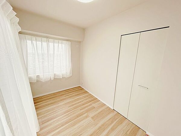 【リフォーム済】洋室になります。