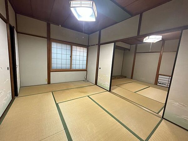 【リフォーム中】和室5.5帖になります。