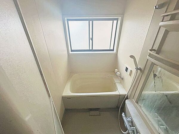 【現況販売】浴室になります。