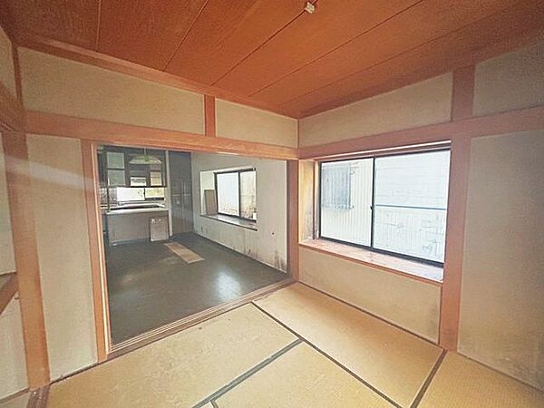 【現況販売】1階約3.75帖和室の別角度になります。