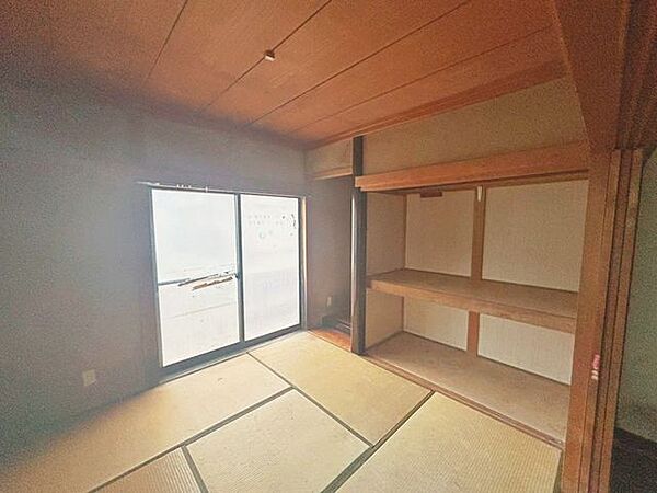 【現況販売】1階約3.75帖和室になります。